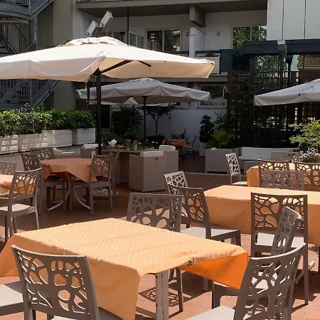 Pineta Palace 4* Rome